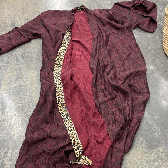 Human nature silk kimono robe